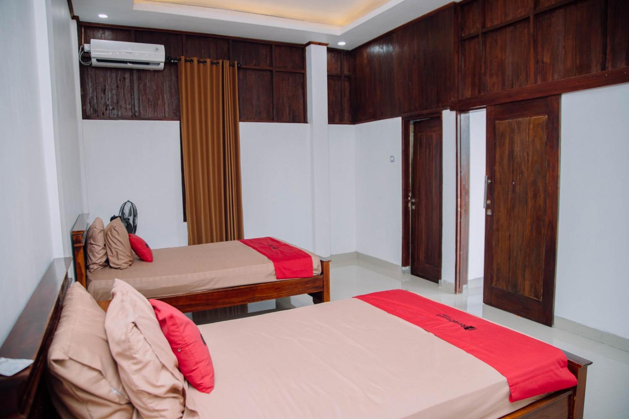 Reddoorz At Villa Bukit Senyum Lombok Kuripan エクステリア 写真